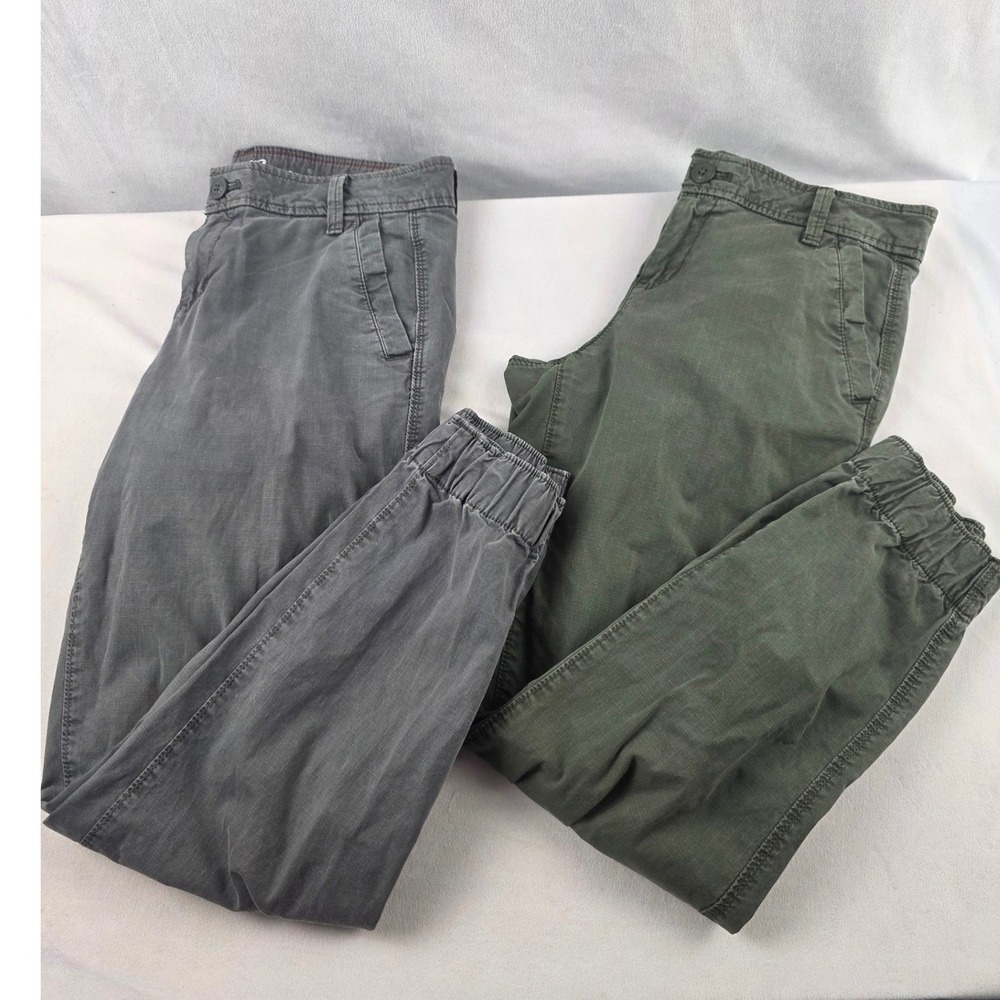 Set of 2 Eddie Bauer slightly curvy ripstop joggers in army green & Grey 2 G37